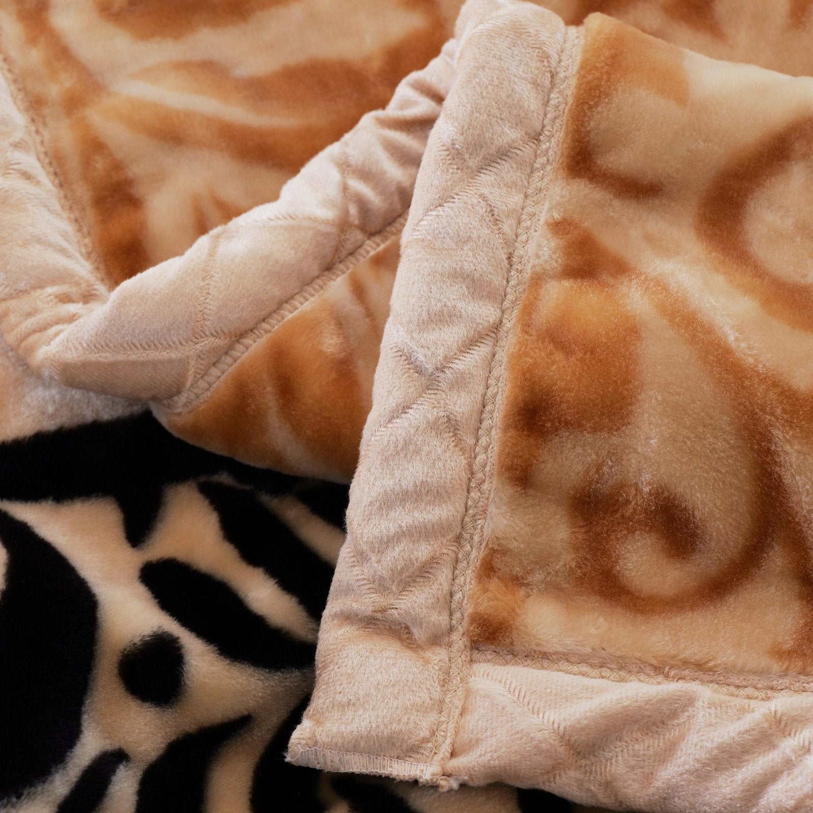 Super Soft 4kg 220 x 240 Mink Blanket – Golden Embrace