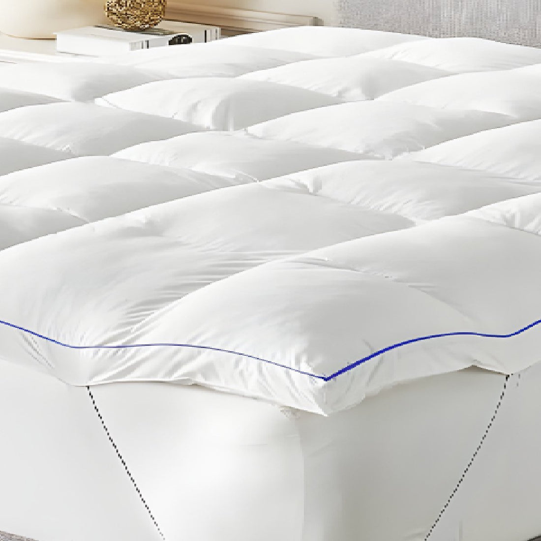 1200GSM Microfibre Mattress Topper with Firm Handle Straps