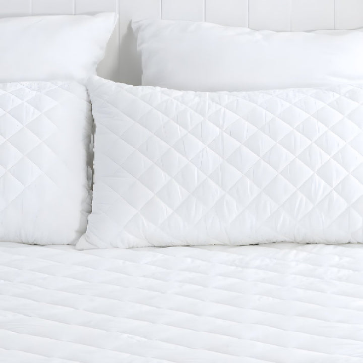 Water Resistant Quilted white