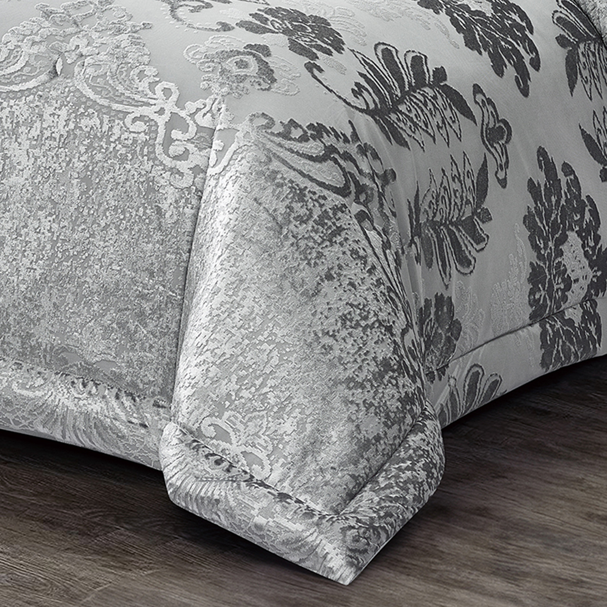 10 Pcs Luxury Bedding Gift Set – Silver Damask