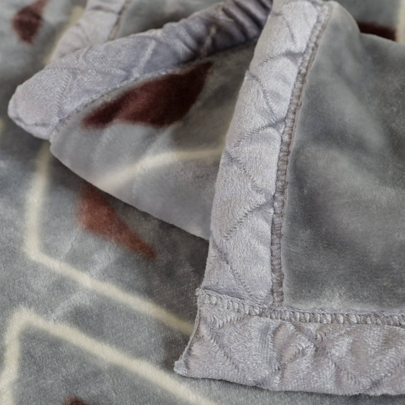 Super Soft 4kg 220 x 240 Mink Blanket – Geometric Sands