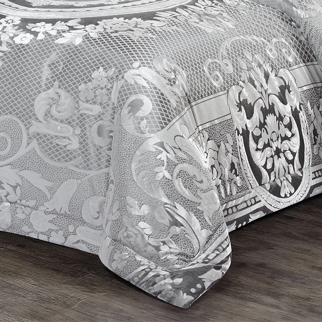 10 Pcs Luxury Bedding Gift Set – Grey Medallion