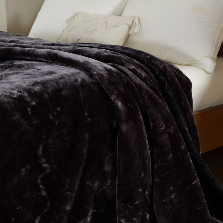 Super Soft 4kg 220 x 240 Mink Blanket – Charcoal