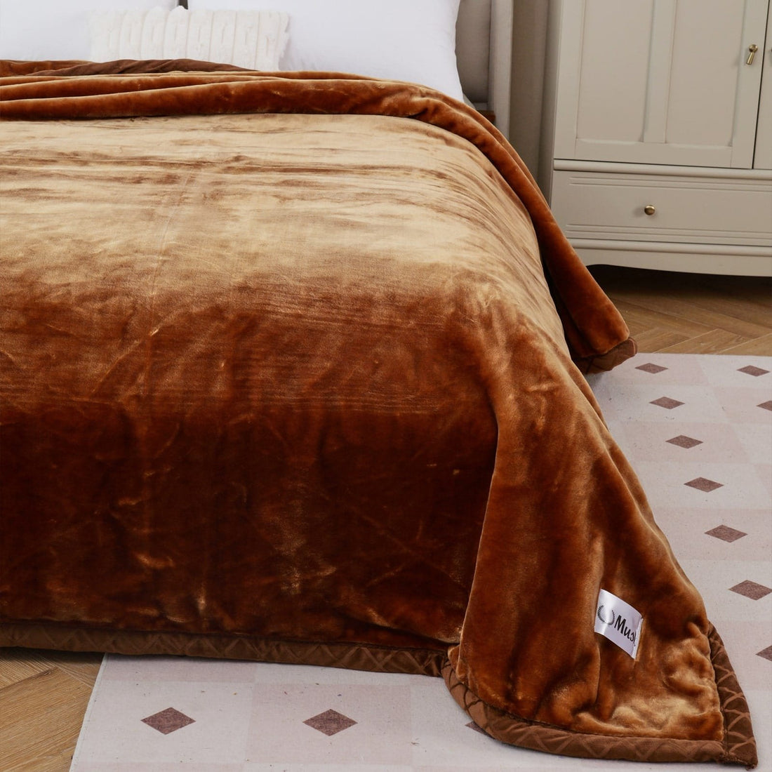 Super Soft 4kg 220 x 240 Mink Blanket – Bronze Glow
