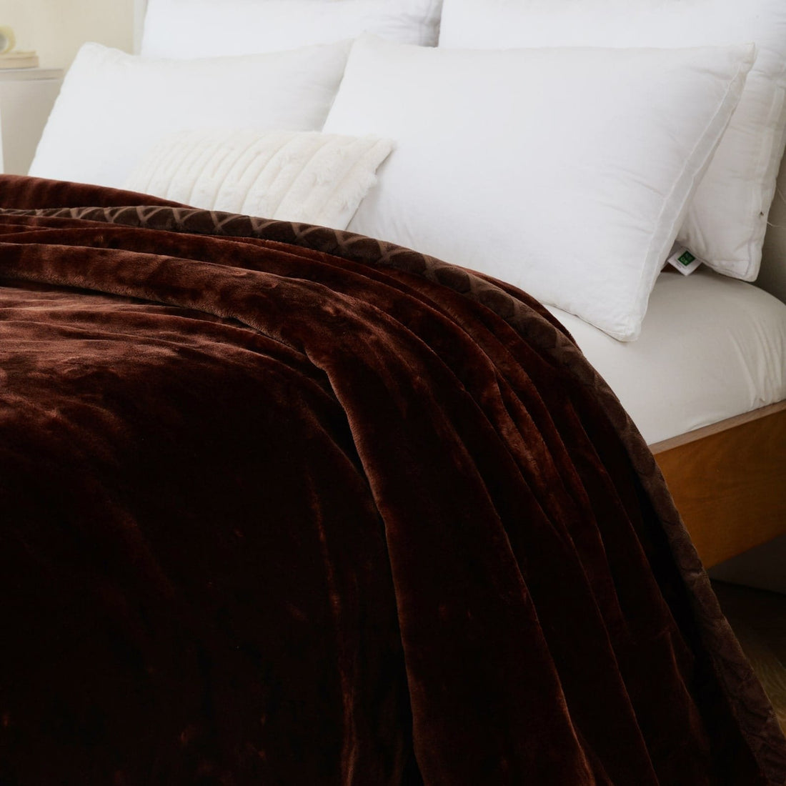 Super Soft 4kg 220 x 240 Mink Blanket – Cocoa Dream