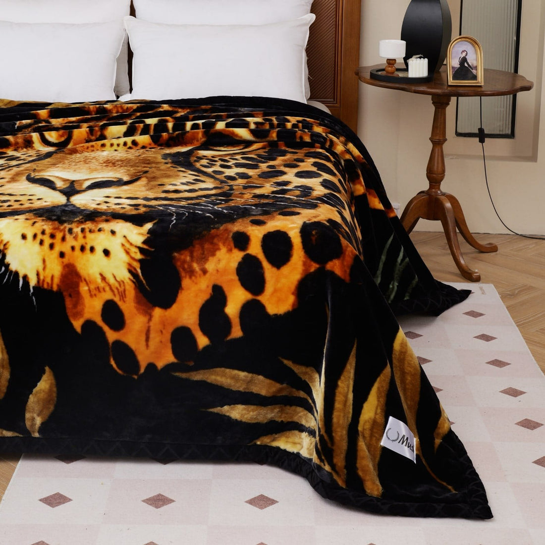 Super Soft 4kg 220 x 240 Mink Blanket – Golden Panther Luxe Blanket