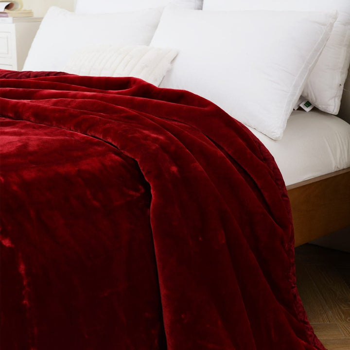 Super Soft 4kg 220 x 240 Mink Blanket – Red Radiance