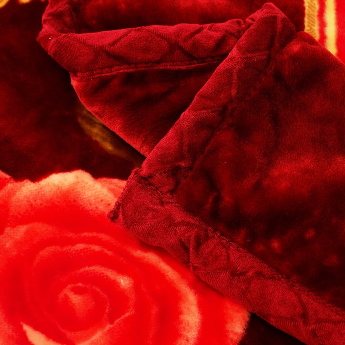 Super Soft 4kg 220 x 240 Mink Blanket – Royal Red Bloom