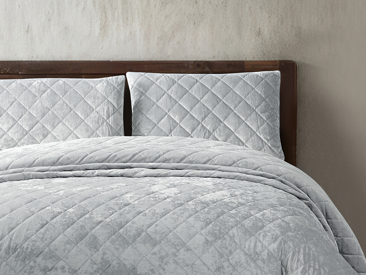 3 Piece Crushed Velvet Bedspread Set – Silver