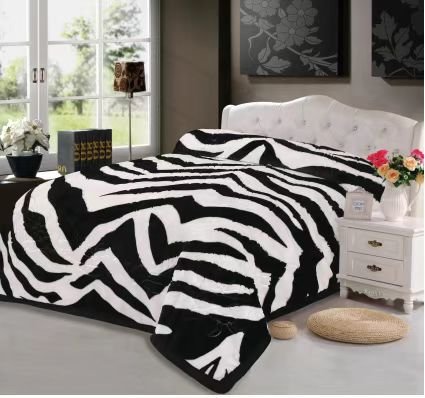 Super Soft 4kg 220 x 240 Mink Blanket – Black and White Zebra Print