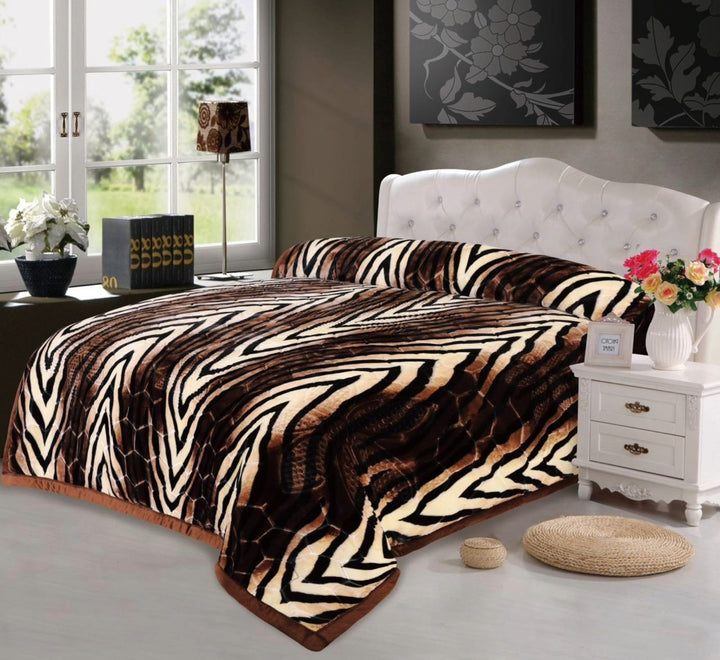 Super Soft 4kg 220 x 240 Mink Blanket – Brown Zebra Stripes