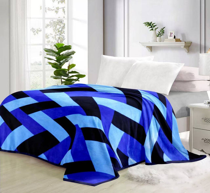 Super Soft 4kg 220 x 240 Mink Blanket – Geometric blue and black