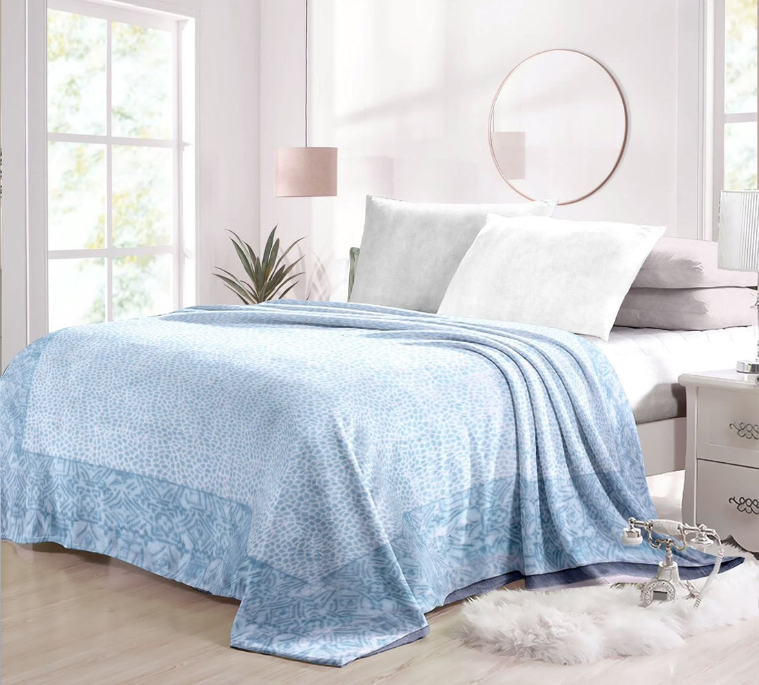 Super Soft 4kg 220 x 240 Mink Blanket – Pebble Sky Blue