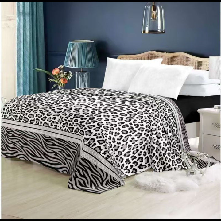 Super Soft 4kg 220 x 240 Mink Blanket – Zebra-Leopard Blend