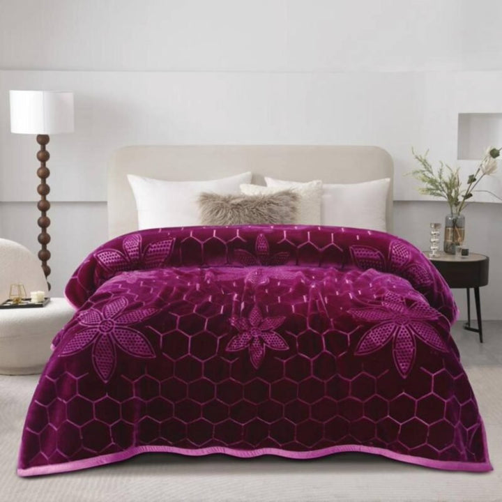 Super Soft 4kg Mink Blanket – Purple Floral Hexa Design