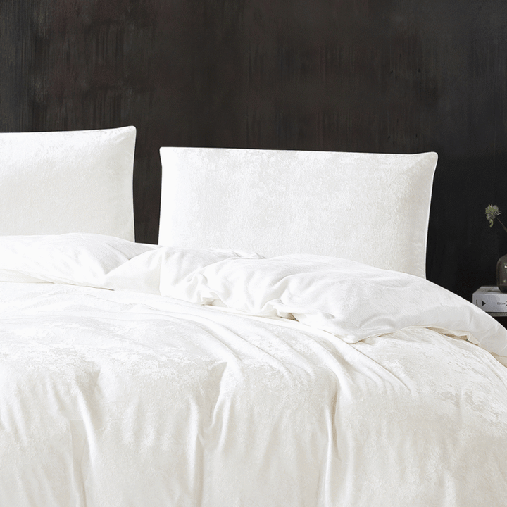 Crushed Velvet 3 Piece Quilt Cover Set – White